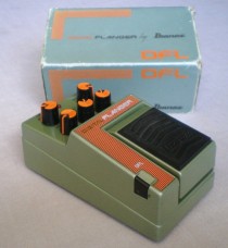 TONEHOME - the World of Vintage Guitar Effects Pedals - DFL