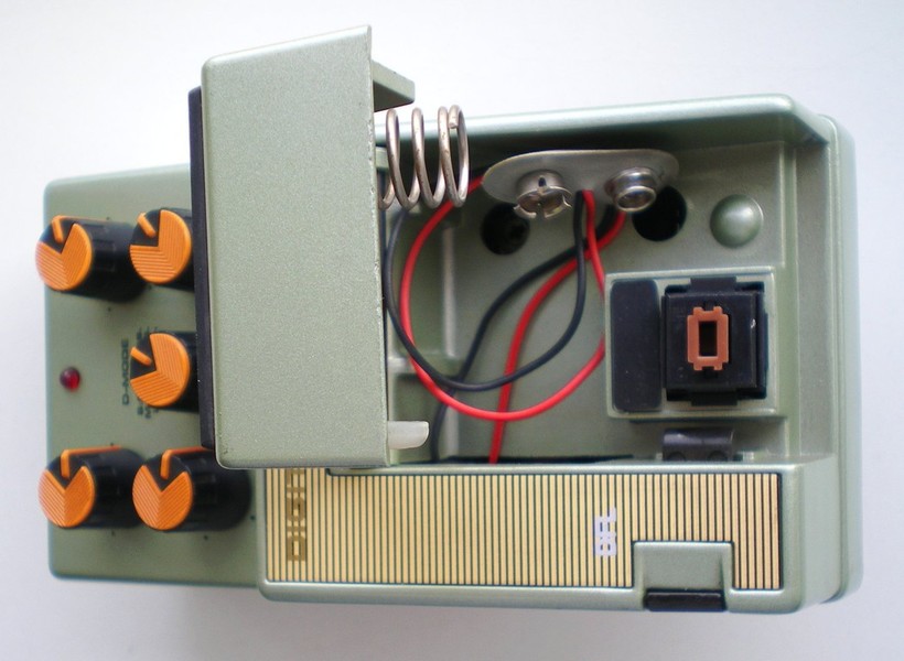 TONEHOME - the World of Vintage Guitar Effects Pedals - DFL