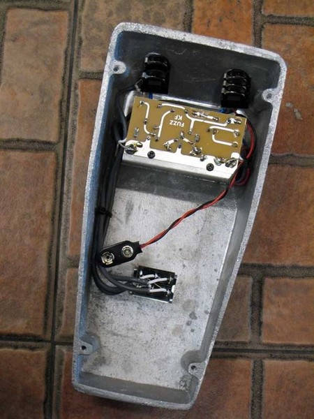 Carlstheline SupaFuzz ギターエフェクター 1968 MARSHALL SUPA FUZZ GUITAR PEDAL AUDIO SAMPLE - YouTube