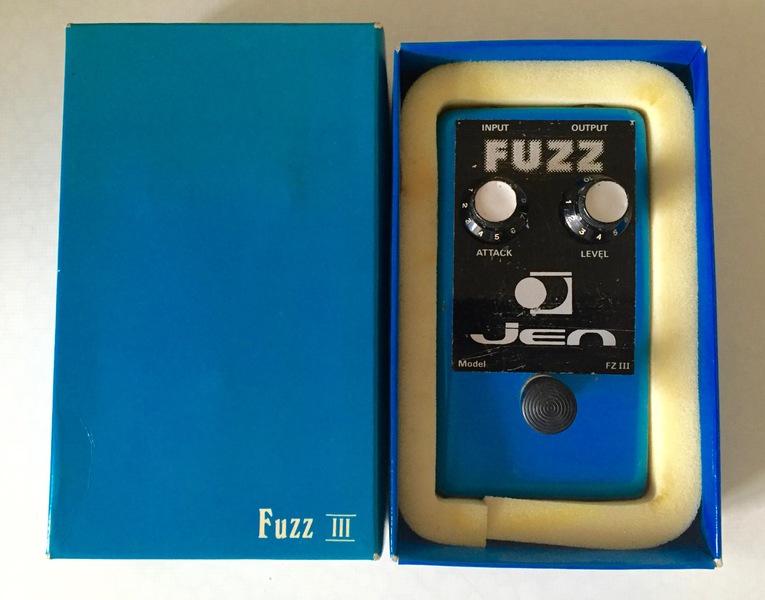 TONEHOME - the World of Vintage Guitar Effects Pedals - Fuzz FZ III